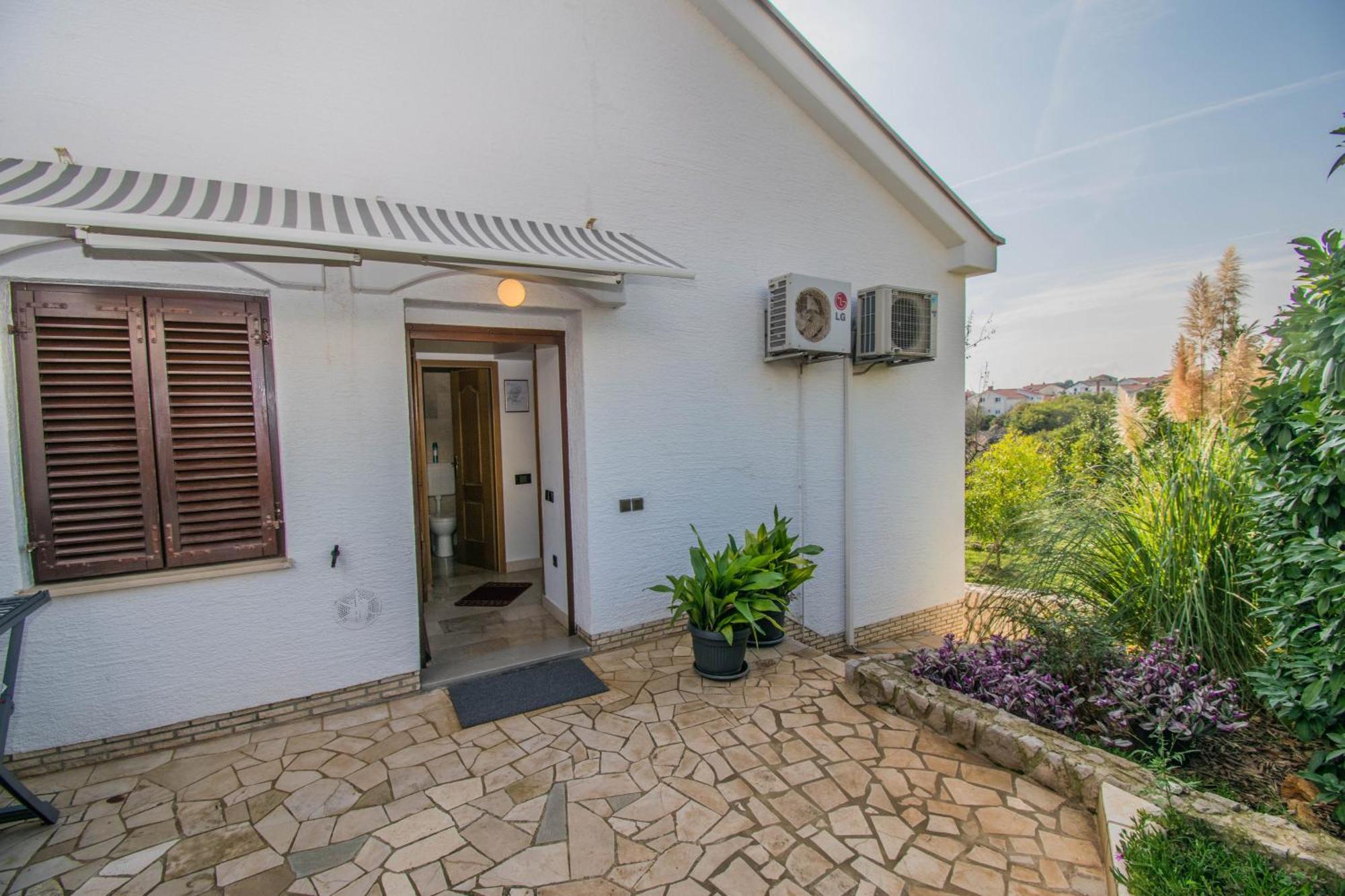 Apartments Grand & Plav In Krk クルク エクステリア 写真