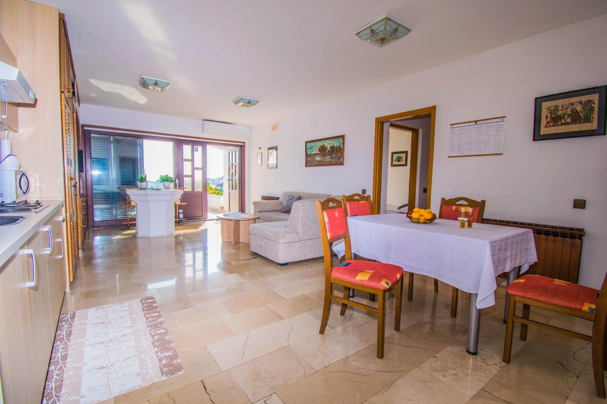 Apartments Grand & Plav In Krk クルク エクステリア 写真
